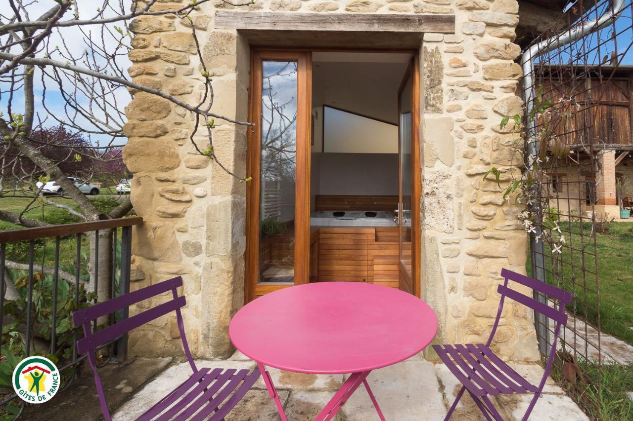 Au Bonheur Du Cedre Hotel Saint-Lattier Luaran gambar
